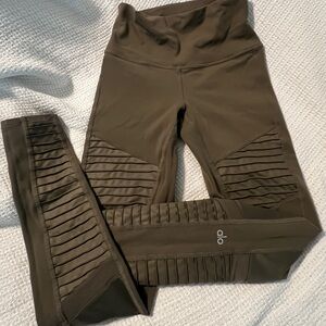 ALO Yoga Kids Olive Ribbed Performance Leggings